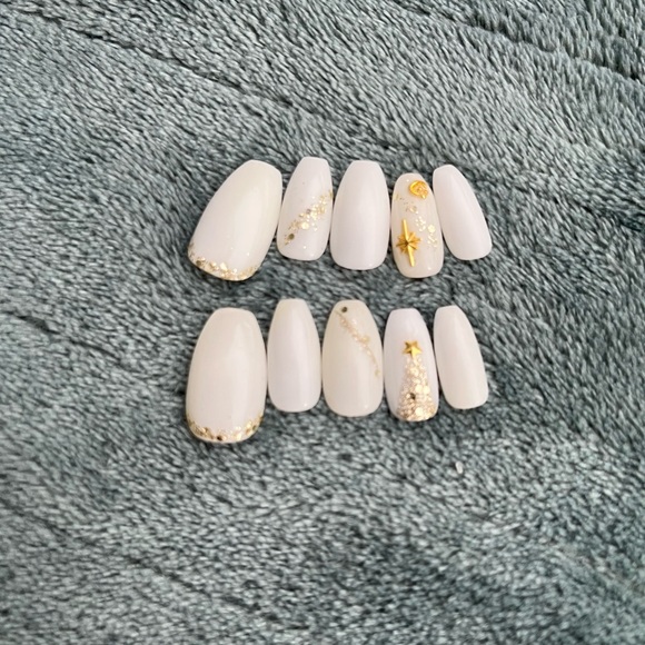 Reusable Hand Draw Press On Christmas Nails❤️🔥 - Picture 6 of 6